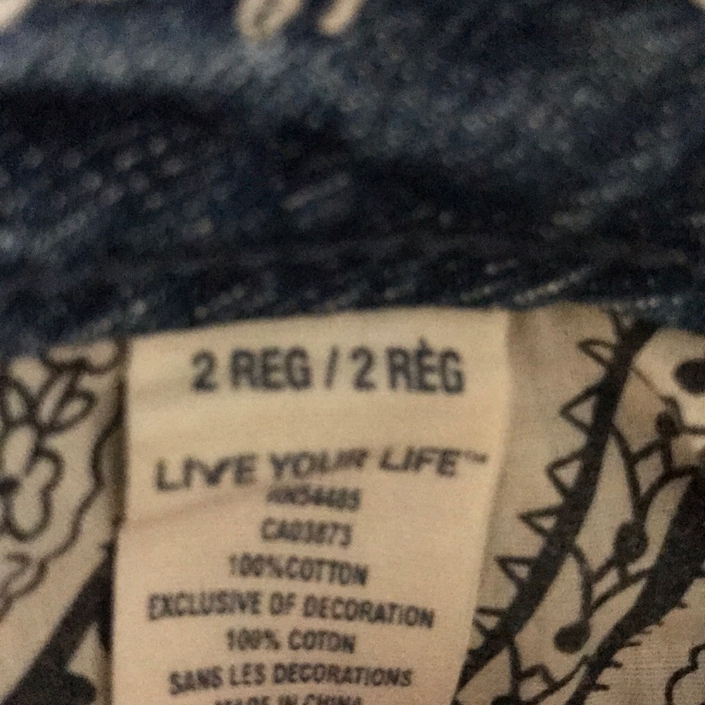 Jeans - Picture 3 of 4